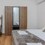 Cozy In Apartment Vir