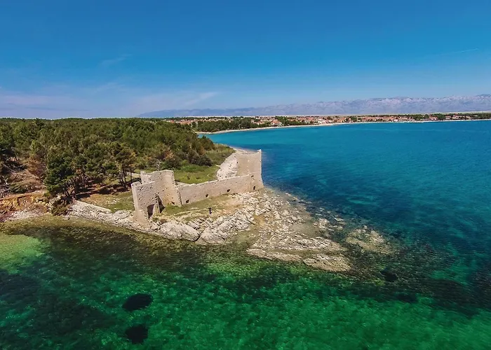 Апартаменты Cozy In Вир